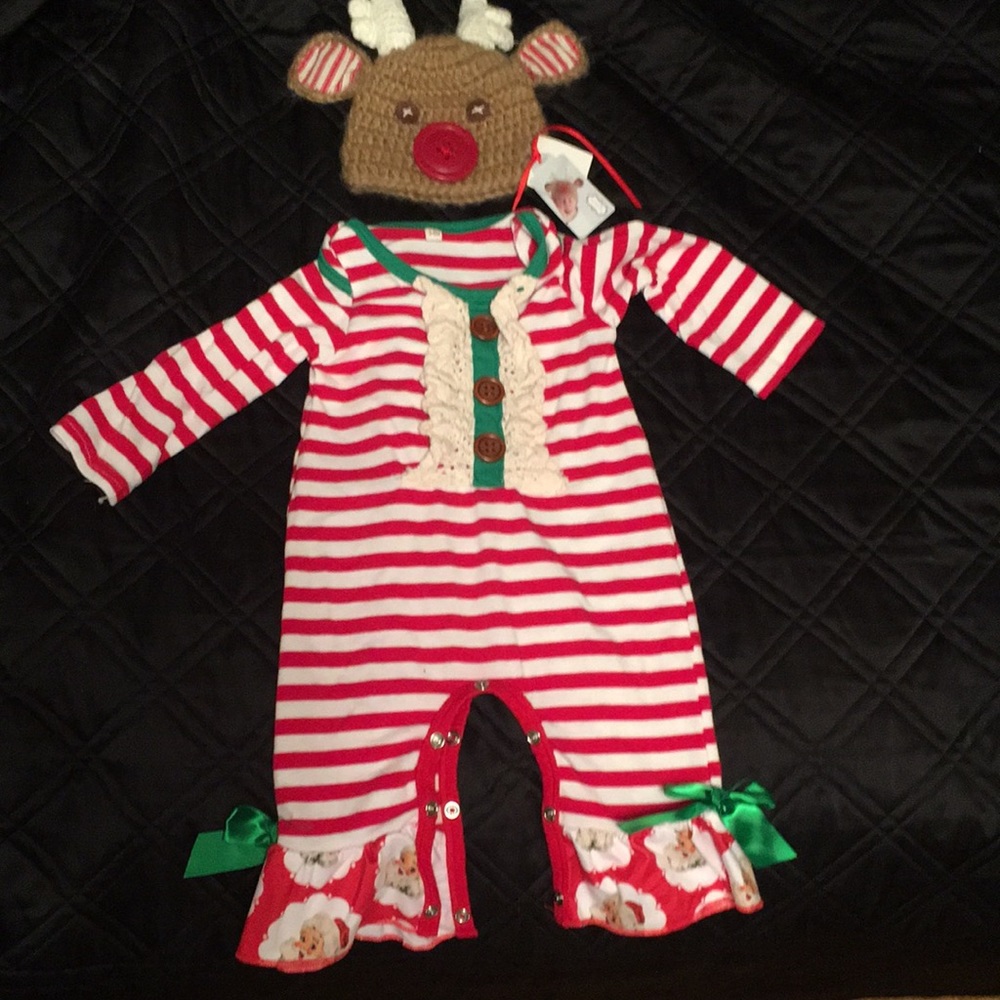 Baby Xmas outfit, size 3-6 month.